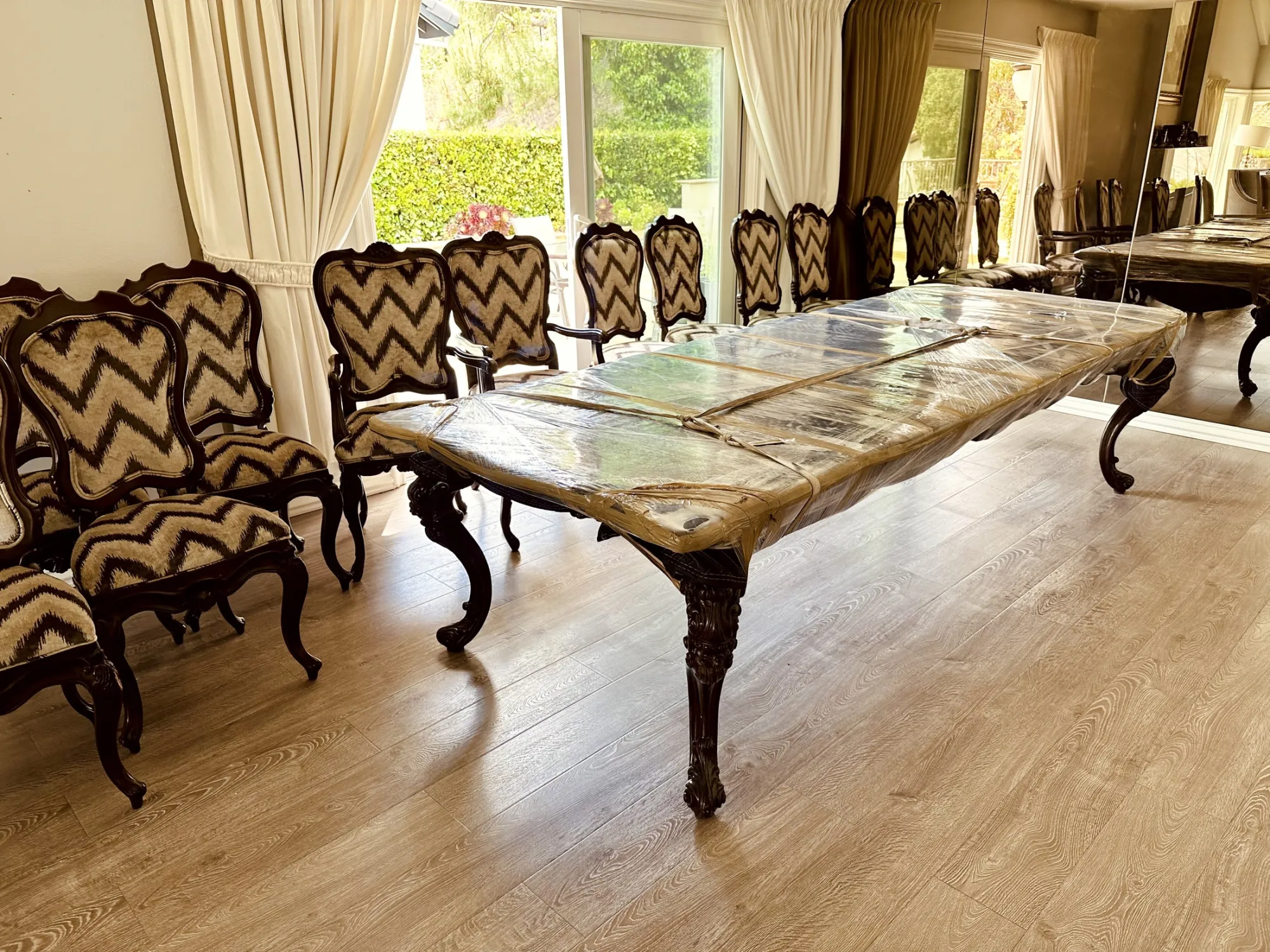 Antique table wrapping