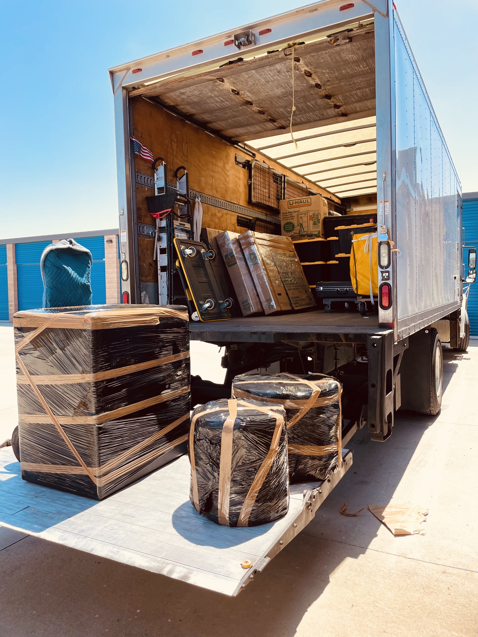 24-Foot Box Truck - Local Moves