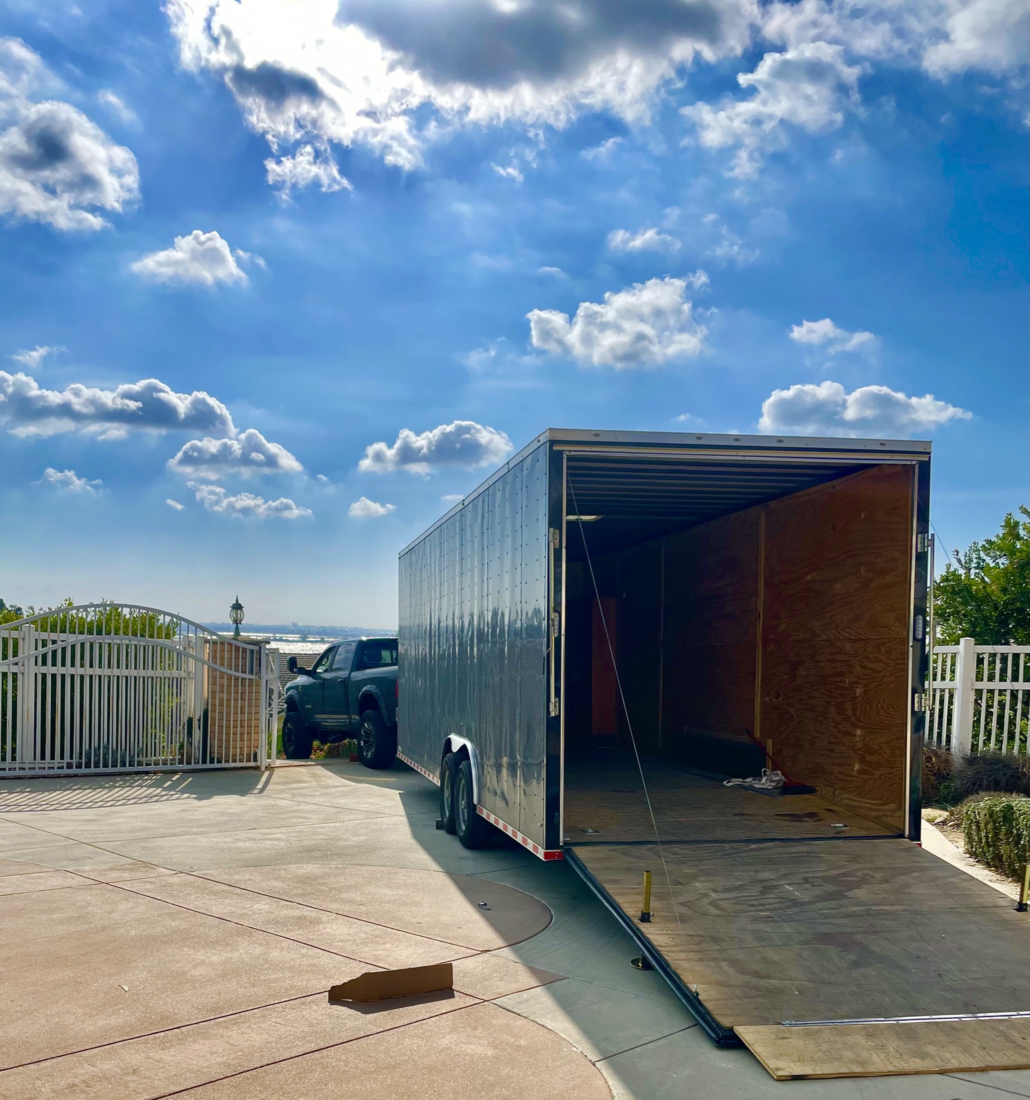 28-Foot Box Truck - Large Home Moves