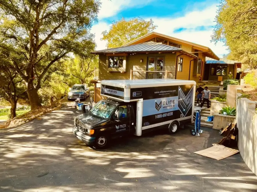 Elite Movers truck - Ventura, CA