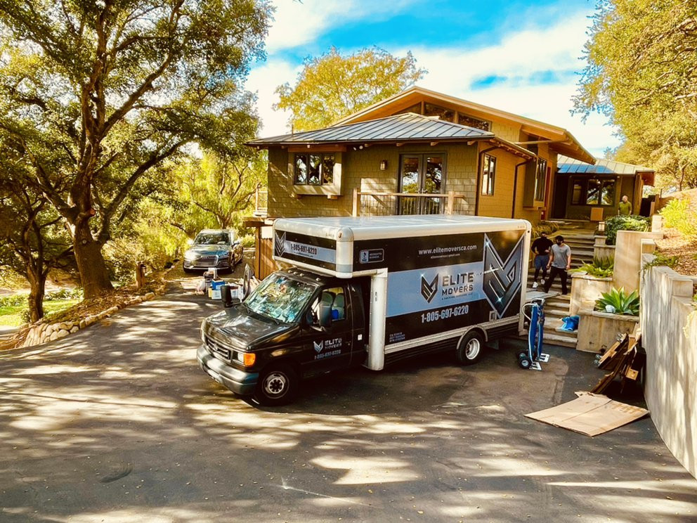 Elite Movers Truck - Ventura